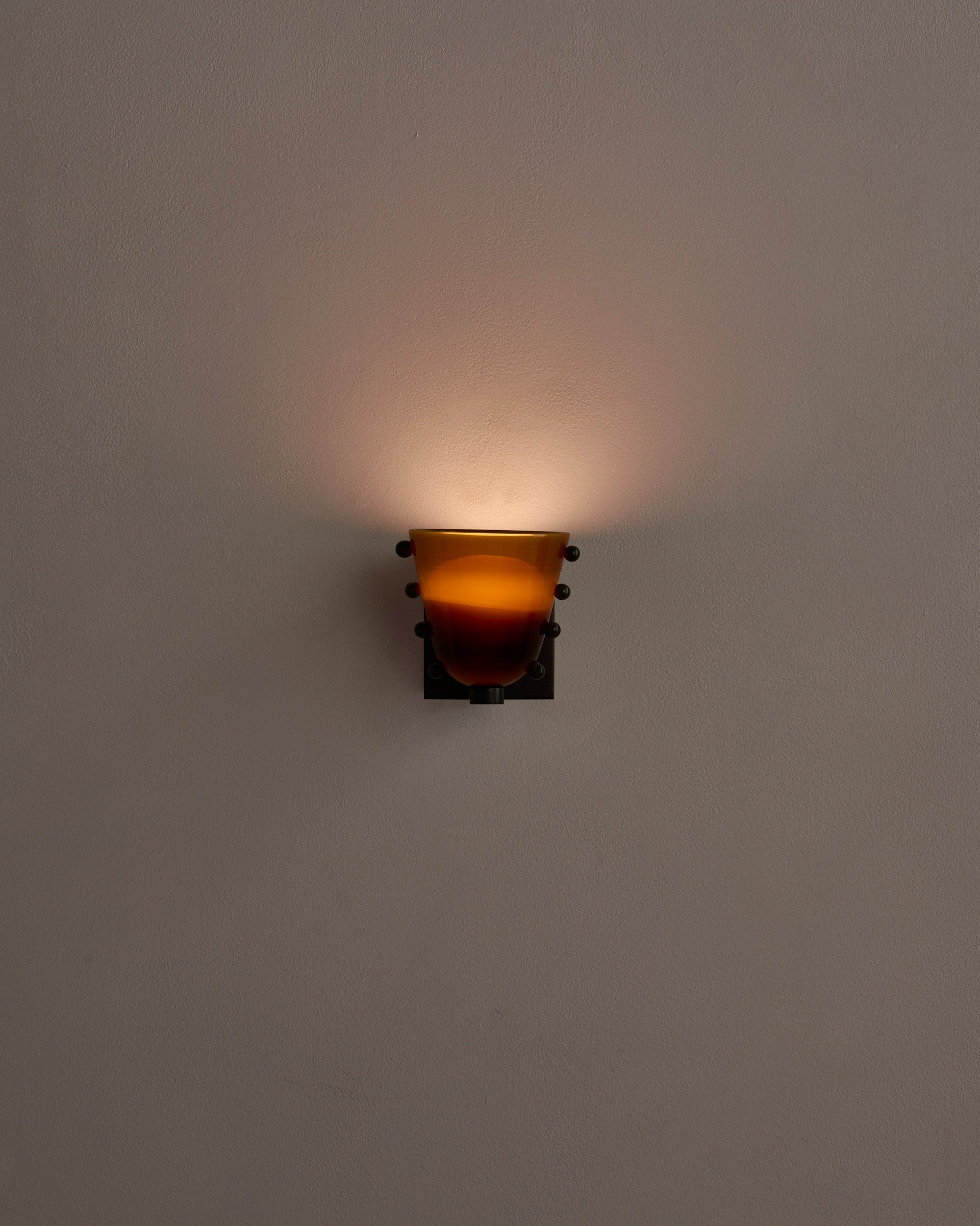 Gemma Sconce, Medium