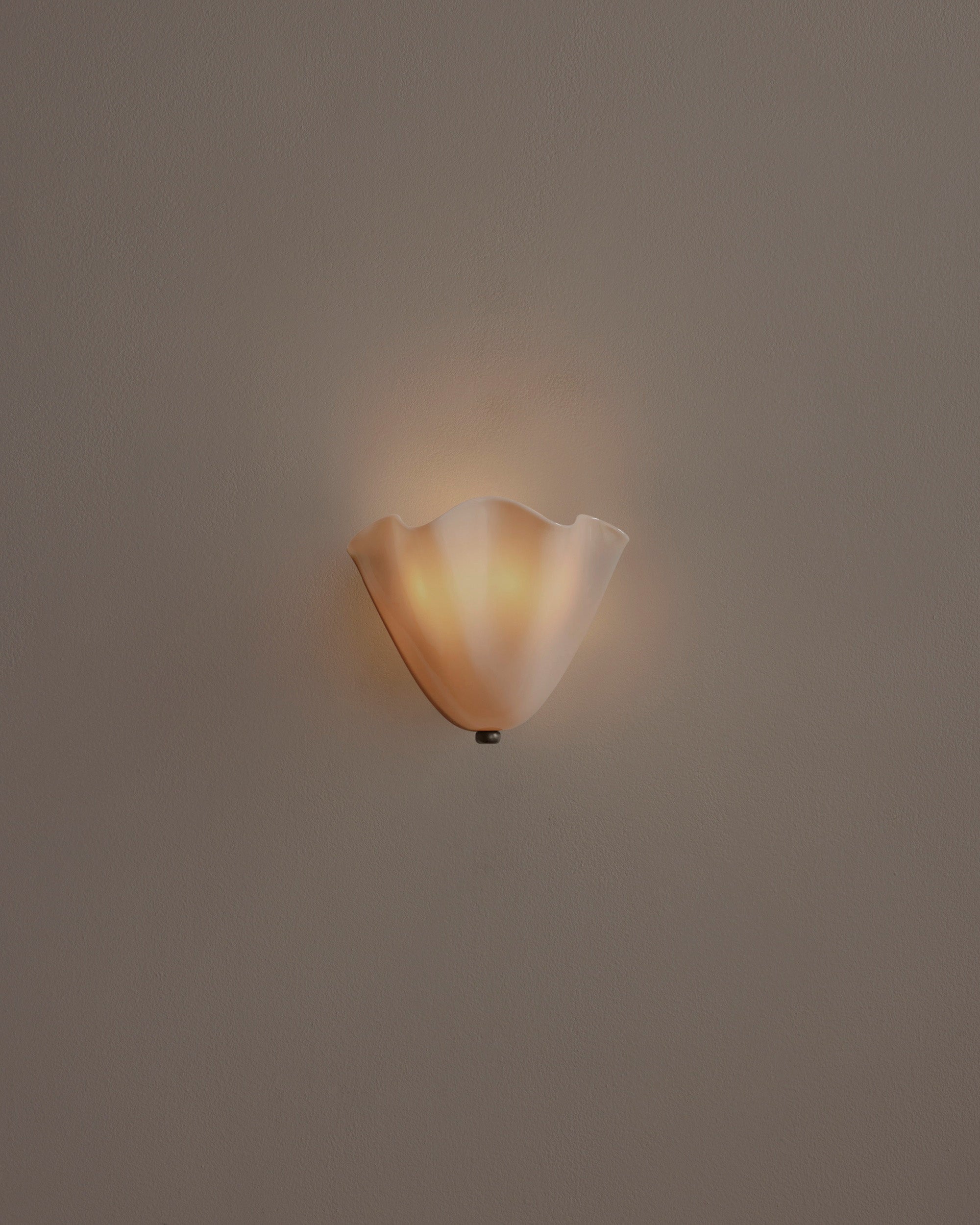 Vera Sconce