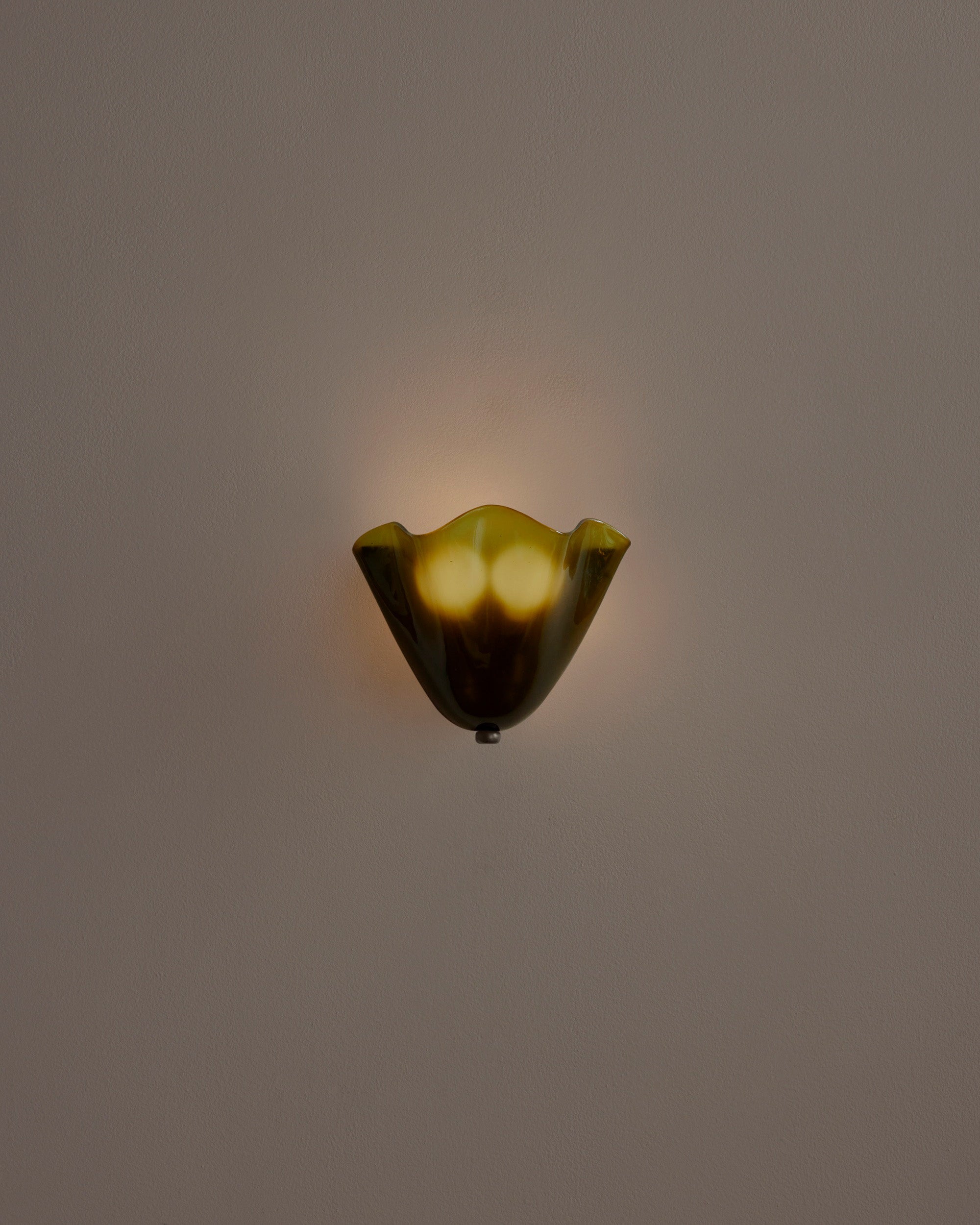 Vera Sconce