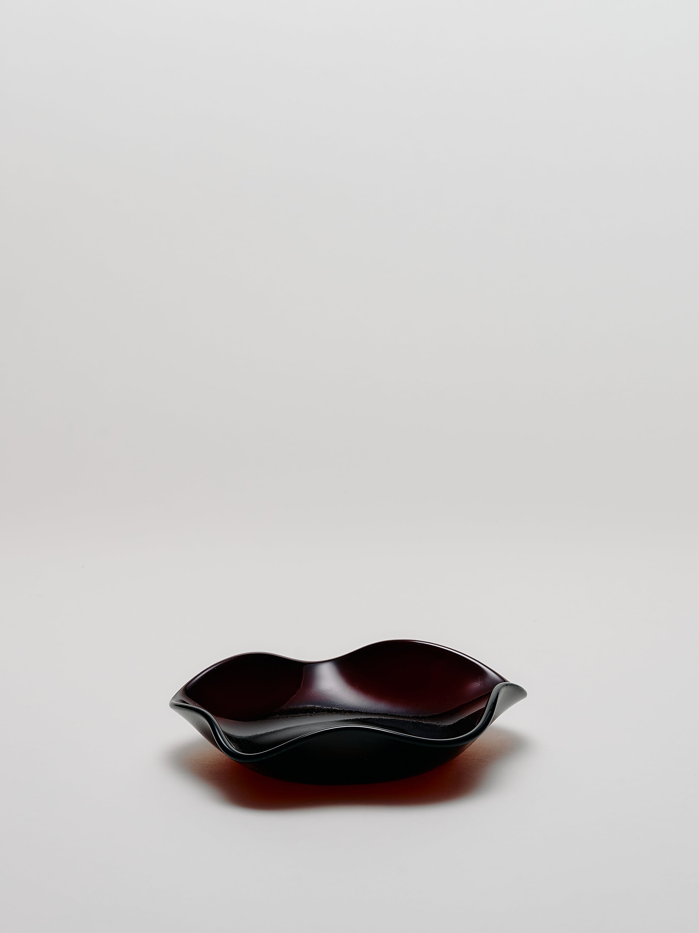Small Petal Plate - Pecan